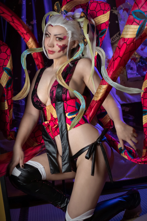 Read more about the article 千尋_Chihiro Chang Cosplay 堕姫 Daki – Demon Slayer