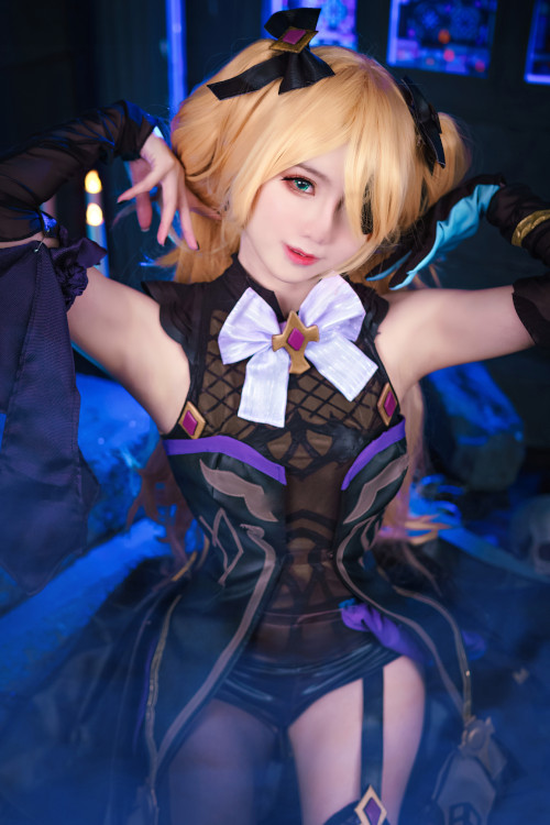 Read more about the article Cosplay Sally多啦雪 Fischl