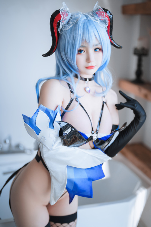 Read more about the article Cosplay 桜井宁宁 甘雨